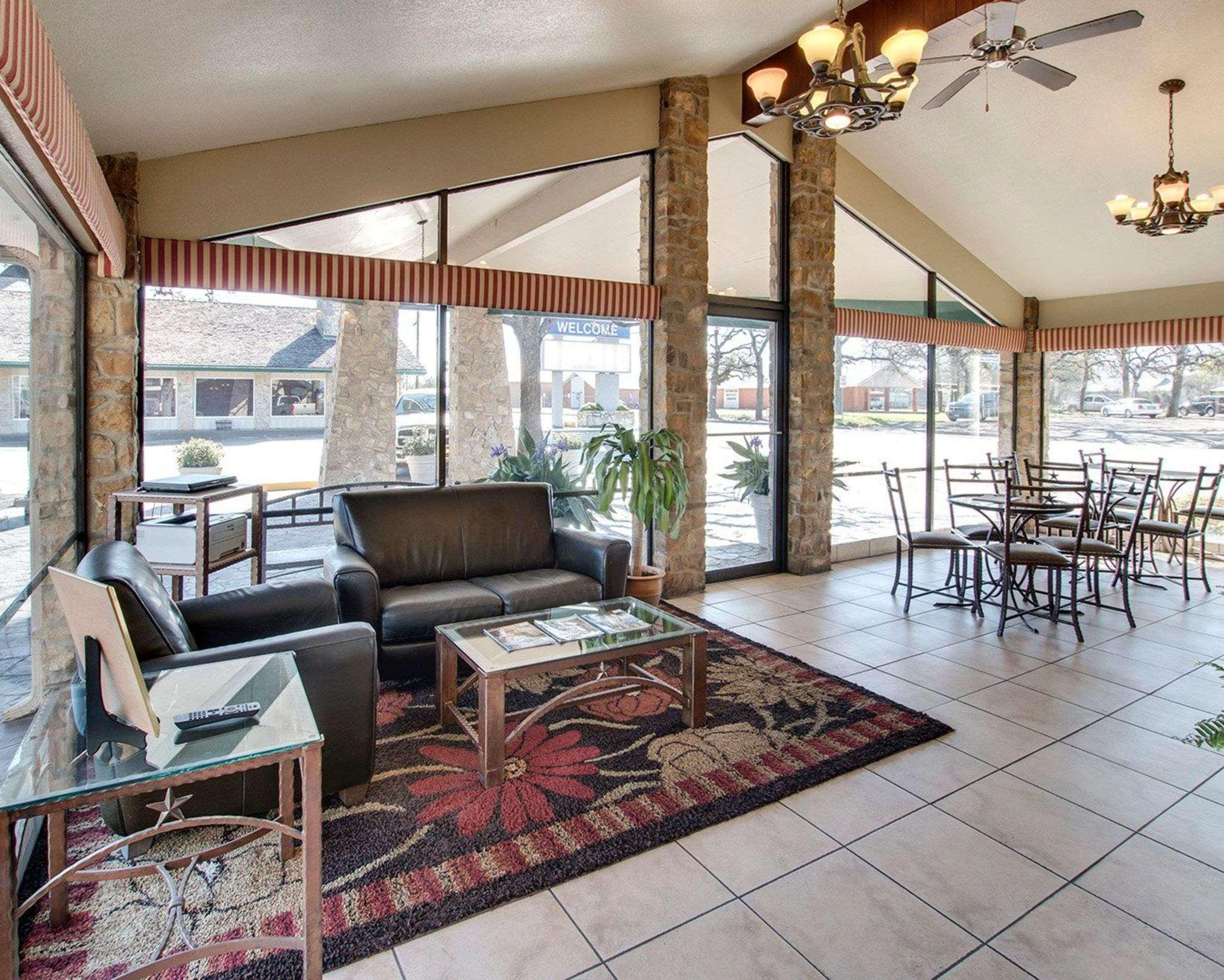 Days Inn By Wyndham Gatesville Esterno foto